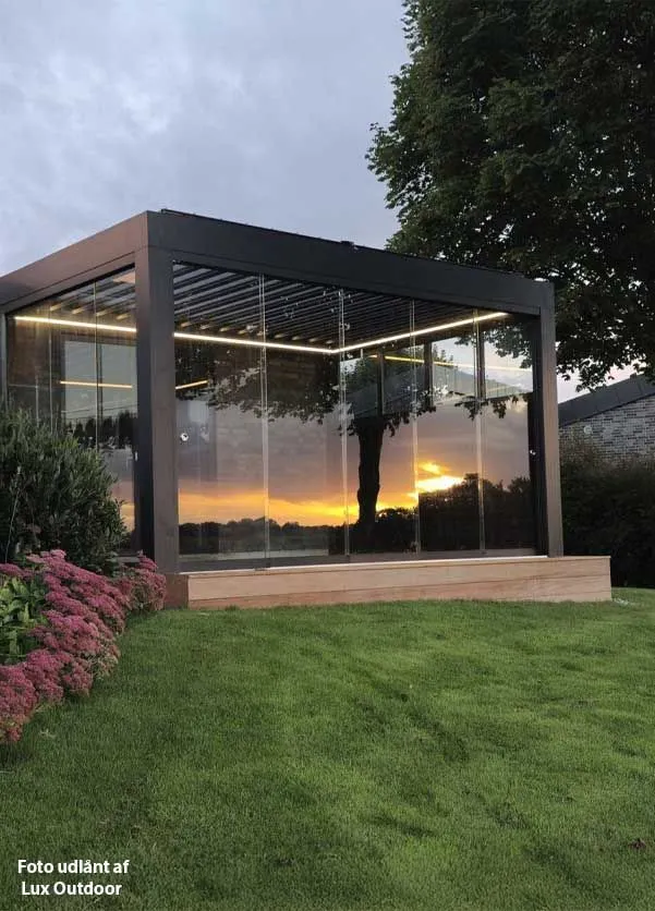 Rammeløse BS. 8-16 skydedøre, lukkede. Foto: Lux Outdoor